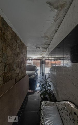 Casa à venda com 125m², 3 quartos e 2 vagas Casa à venda com 125m², 3 quartos e 2 vagasCorredor