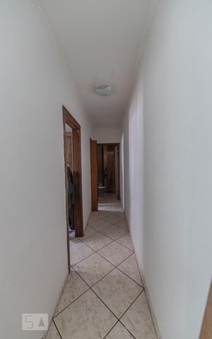 Casa à venda com 125m², 3 quartos e 2 vagas Casa à venda com 125m², 3 quartos e 2 vagasCorredor
