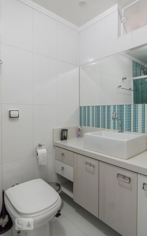 Apartamento à venda com 105m², 3 quartos e sem vagaBanheiro