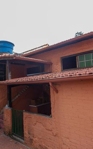 Casa à venda com 182m², 2 quartos e 2 vagasQuintal