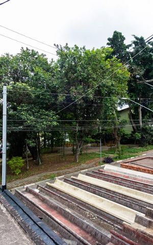 Casa à venda com 182m², 2 quartos e 2 vagas Casa à venda com 182m², 2 quartos e 2 vagasVista