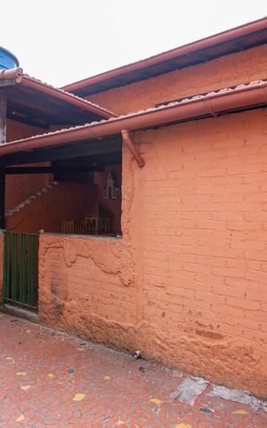 Casa à venda com 182m², 2 quartos e 2 vagasQuintal