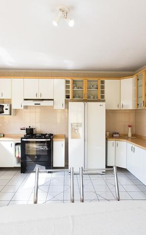 Casa à venda com 350m², 3 quartos e 4 vagasCozinha