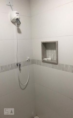 Apartamento à venda com 160m², 3 quartos e 2 vagas Apartamento à venda com 160m², 3 quartos e 2 vagasBanheiro Empregada