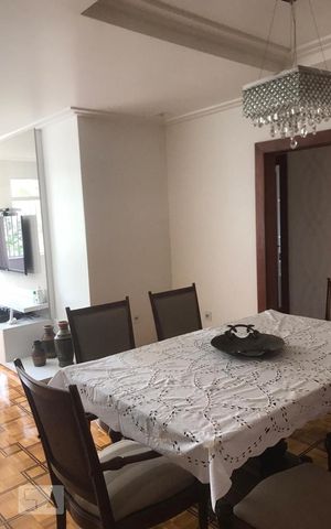 Apartamento à venda com 160m², 3 quartos e 2 vagas Apartamento à venda com 160m², 3 quartos e 2 vagasSala de jantar