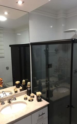 Apartamento à venda com 160m², 3 quartos e 2 vagas Apartamento à venda com 160m², 3 quartos e 2 vagasBanheiro Social
