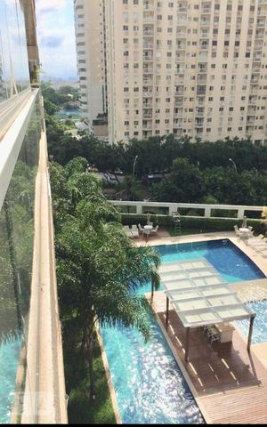 Apartamento à venda com 74m², 2 quartos e 1 vaga Apartamento à venda com 74m², 2 quartos e 1 vagaPiscina