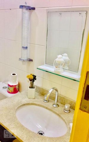 Apartamento à venda com 74m², 2 quartos e 1 vaga Apartamento à venda com 74m², 2 quartos e 1 vagaBanheiro 1