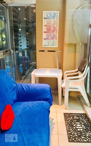 Apartamento à venda com 74m², 2 quartos e 1 vaga Apartamento à venda com 74m², 2 quartos e 1 vagaSacada