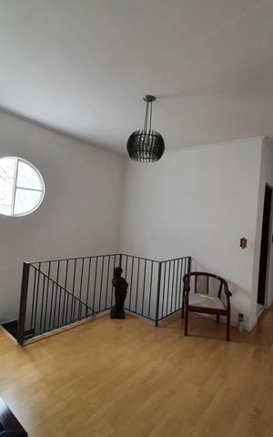 Casa à venda com 180m², 2 quartos e 5 vagas