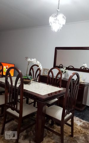 Casa à venda com 180m², 2 quartos e 5 vagas Casa à venda com 180m², 2 quartos e 5 vagasSala de Jantar
