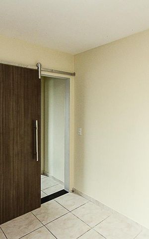 Casa de condomínio à venda com 64m², 2 quartos e 1 vaga Casa de condomínio à venda com 64m², 2 quartos e 1 vagaSuite 02
