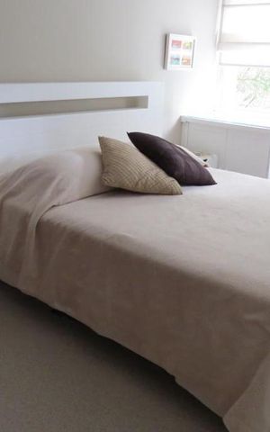 Apartamento à venda com 220m², 3 quartos e 2 vagas Apartamento à venda com 220m², 3 quartos e 2 vagassuite