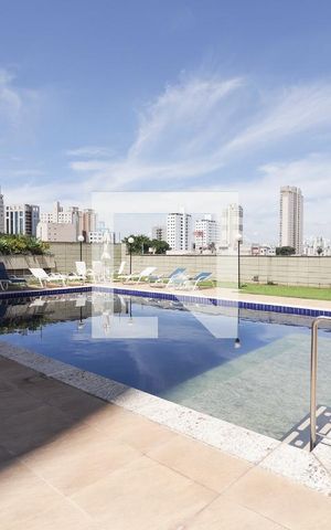 Apartamento à venda com 330m², 3 quartos e 4 vagas Apartamento à venda com 330m², 3 quartos e 4 vagasPiscina