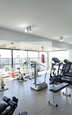 Apartamento à venda com 330m², 3 quartos e 4 vagas Apartamento à venda com 330m², 3 quartos e 4 vagasAcademia