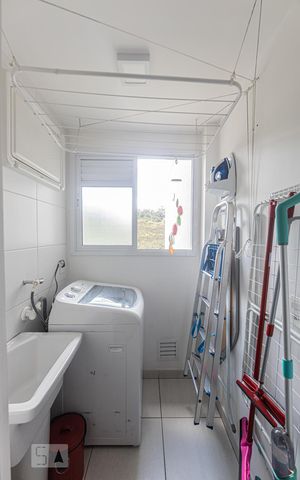 Apartamento à venda com 47m², 2 quartos e 1 vaga Apartamento à venda com 47m², 2 quartos e 1 vagaÁrea de Serviço