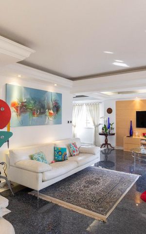 Apartamento à venda com 425m², 4 quartos e 7 vagas Apartamento à venda com 425m², 4 quartos e 7 vagasSala