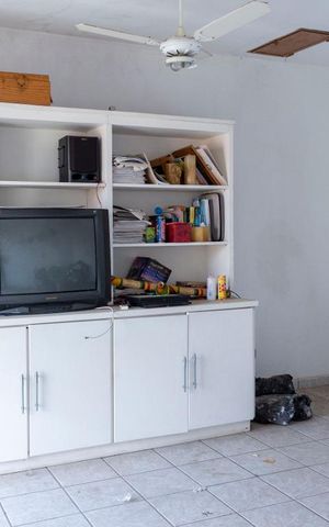 Casa à venda com 180m², 4 quartos e 2 vagasQuarto de Serviço
