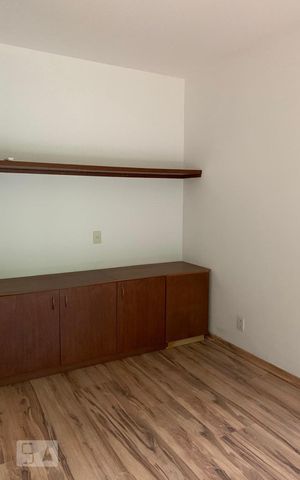 Casa de condomínio à venda com 180m², 4 quartos e sem vaga Casa de condomínio à venda com 180m², 4 quartos e sem vagaQuarto 2