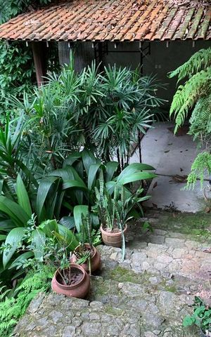 Casa de condomínio à venda com 180m², 4 quartos e sem vaga