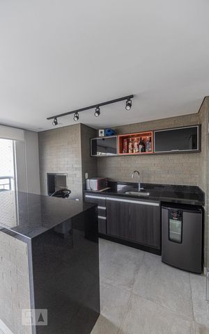 Apartamento à venda com 180m², 4 quartos e 3 vagas Apartamento à venda com 180m², 4 quartos e 3 vagasVaranda gourmet