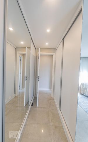 Apartamento à venda com 180m², 4 quartos e 3 vagas Apartamento à venda com 180m², 4 quartos e 3 vagasSuite 3