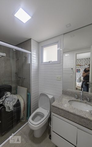 Apartamento à venda com 180m², 4 quartos e 3 vagas Apartamento à venda com 180m², 4 quartos e 3 vagasBanheiro Suite 1
