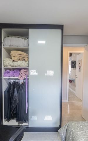 Apartamento à venda com 180m², 4 quartos e 3 vagas Apartamento à venda com 180m², 4 quartos e 3 vagasQuarto