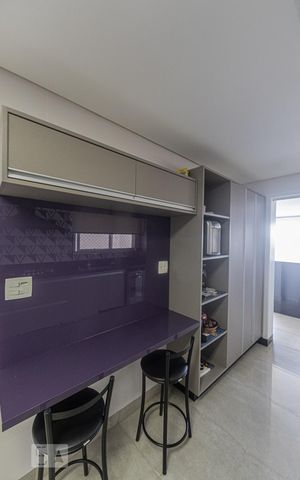 Apartamento à venda com 180m², 4 quartos e 3 vagas Apartamento à venda com 180m², 4 quartos e 3 vagasCozinha