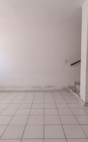 Casa para alugar com 140m², 2 quartos e 2 vagasSala