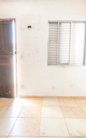 Casa para alugar com 140m², 2 quartos e 2 vagasEdícula