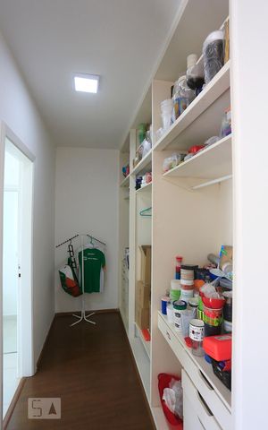 Casa à venda com 500m², 6 quartos e 5 vagasCloset da Suíte 2