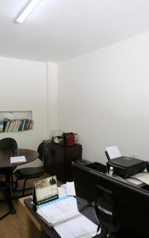 Casa à venda com 500m², 6 quartos e 5 vagasQuarto 4