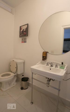 Casa à venda com 500m², 6 quartos e 5 vagasLavabo