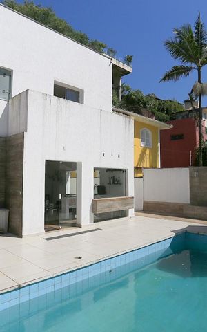Casa à venda com 500m², 6 quartos e 5 vagasPiscina
