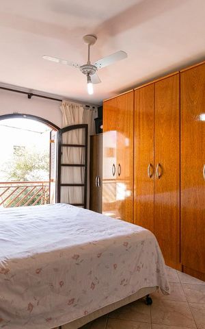 Casa para alugar com 138m², 3 quartos e 5 vagasSuíte