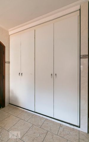 Casa para alugar com 138m², 3 quartos e 5 vagasCozinha - Armário
