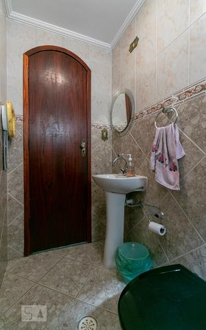Casa para alugar com 138m², 3 quartos e 5 vagasSala - Lavabo