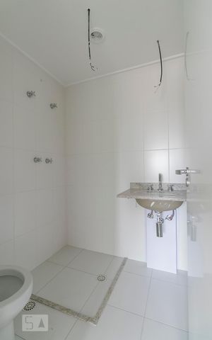 Apartamento à venda com 66m², 2 quartos e 1 vagaBanheiro 2