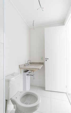 Apartamento à venda com 66m², 2 quartos e 1 vagaSuíte - Banheiro