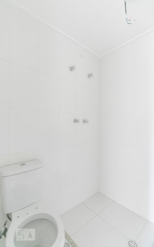 Apartamento à venda com 66m², 2 quartos e 1 vagaBanheiro 2