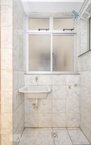 Apartamento para alugar com 70m², 3 quartos e 1 vagaÁrea de Serviço