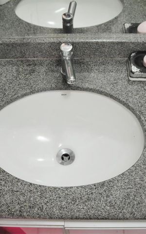 Apartamento à venda com 55m², 2 quartos e 1 vagaBanheiro Corredor