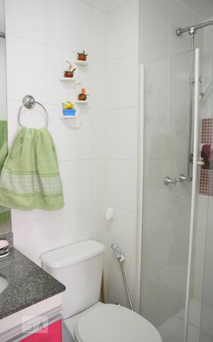 Apartamento à venda com 55m², 2 quartos e 1 vagaBanheiro Corredor