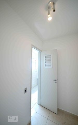 Apartamento para alugar com 65m², 3 quartos e 1 vaga Apartamento para alugar com 65m², 3 quartos e 1 vagaQuarto de Serviço