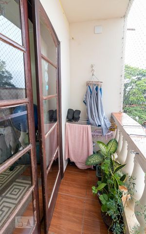 Apartamento à venda com 70m², 3 quartos e 1 vagaVaranda