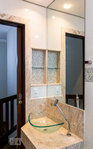 Casa de condomínio para alugar com 94m², 3 quartos e 2 vagas Casa de condomínio para alugar com 94m², 3 quartos e 2 vagasBanheiro Social