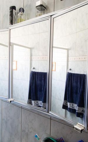 Casa à venda com 174m², 4 quartos e 2 vagasBanheiro
