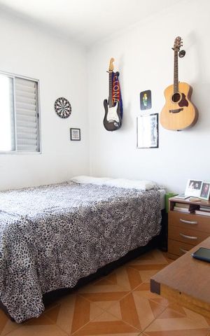 Casa à venda com 174m², 4 quartos e 2 vagasQuarto