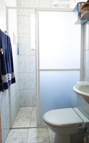 Casa à venda com 174m², 4 quartos e 2 vagasBanheiro